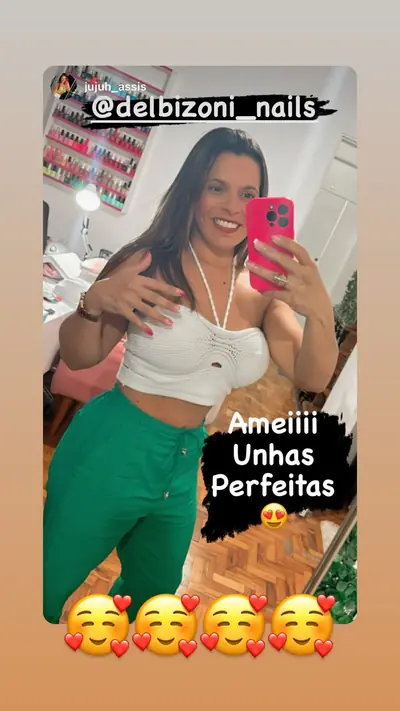 Story de cliente: Ameiii, unhas perfeitas